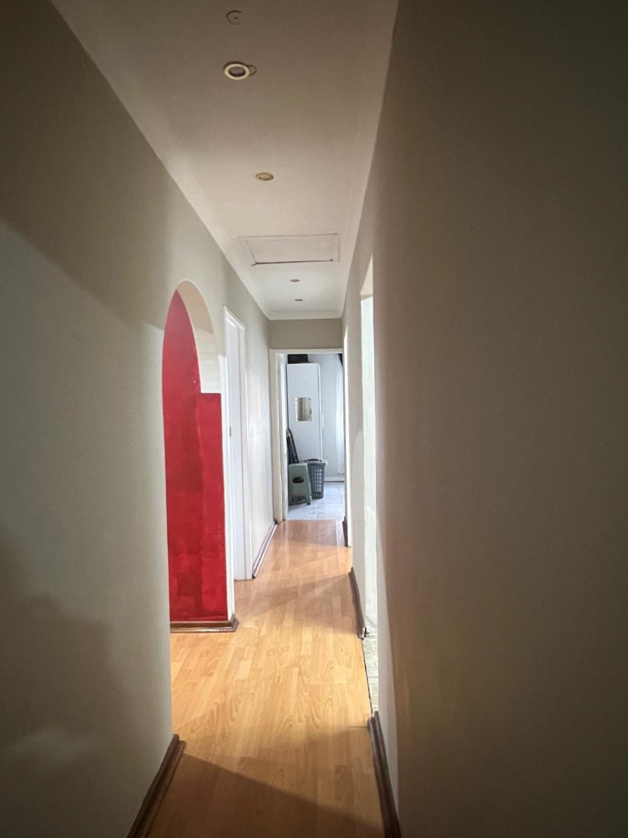 3 Bedroom Property for Sale in Booysens Park Eastern Cape